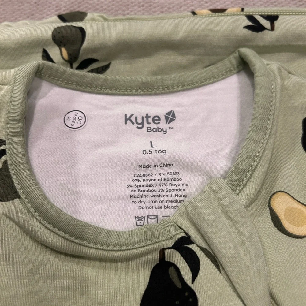 Kyte BABY Light Sage Avocado Print Sleep Sack